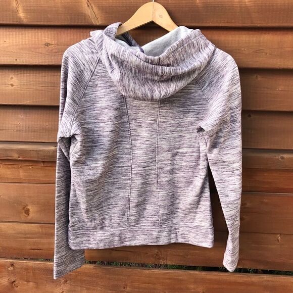 UNDER Armour hoodie - Picture 7 of 8